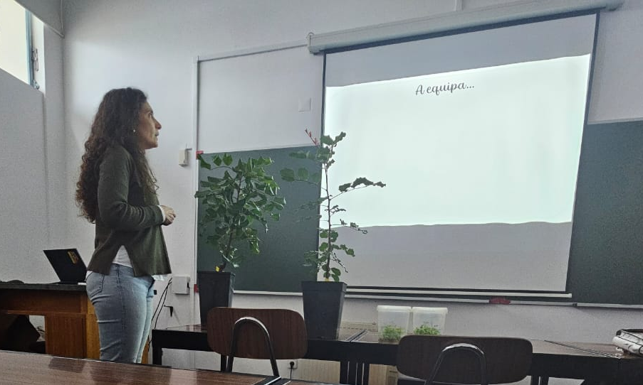 Apresentação realizada por Hélia Cardoso